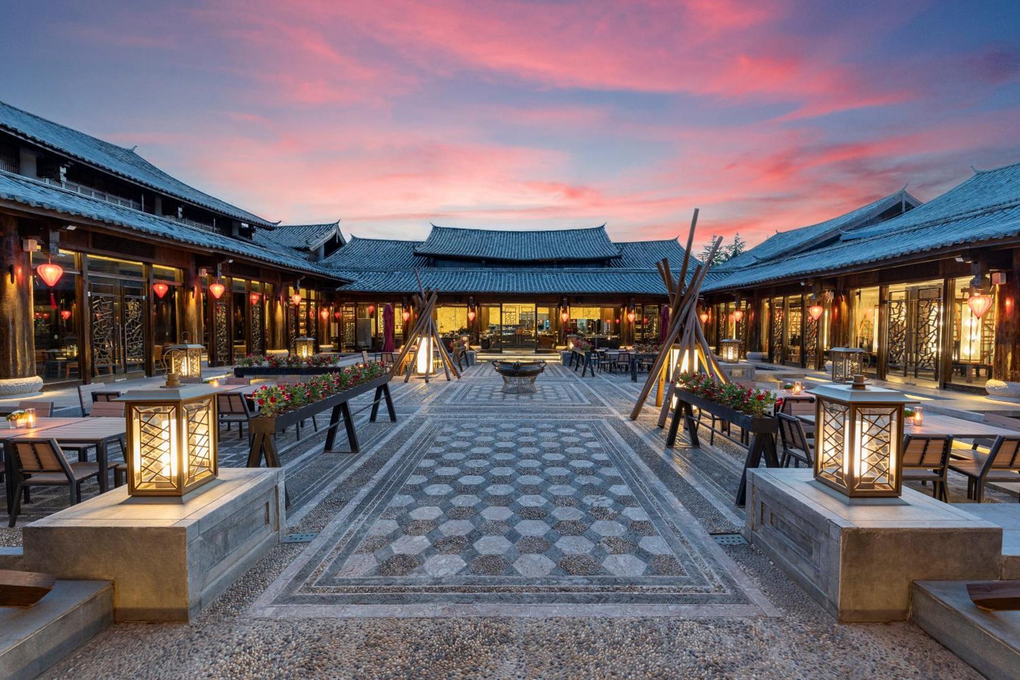 Intercontinental Lijiang Ancient Town Resort, An Ihg Hotel Exterior foto